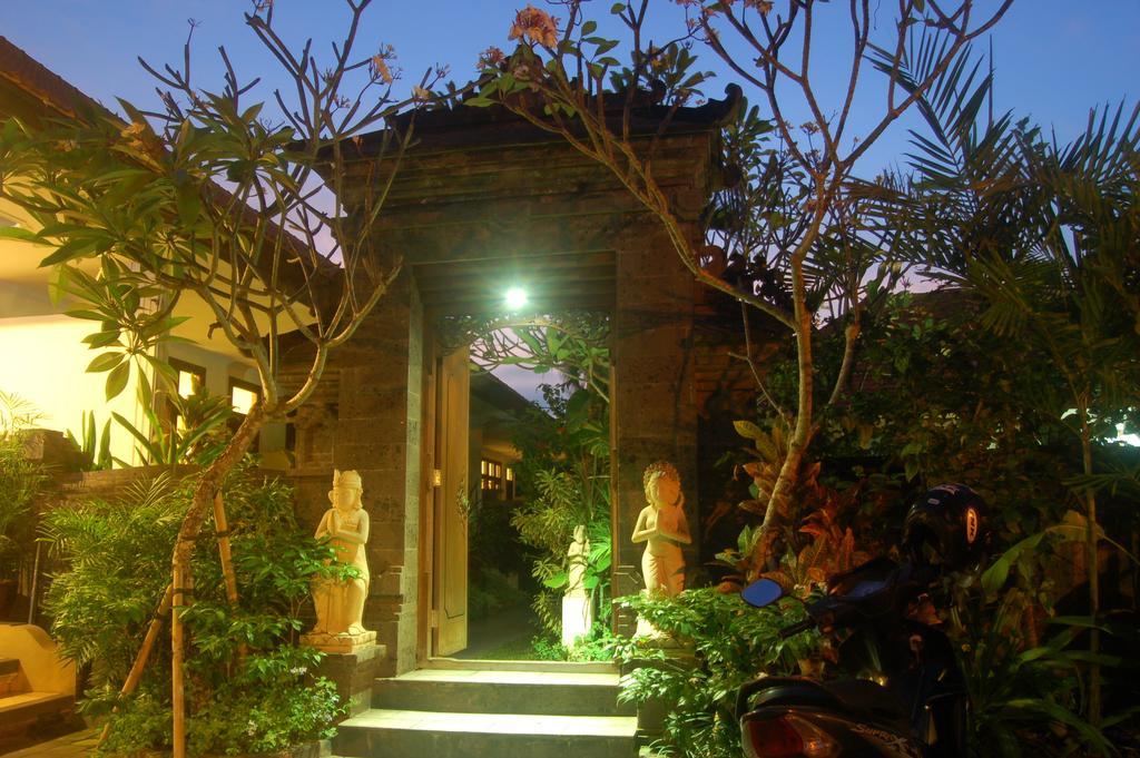 Gunakaya Homestay Sanur Exterior foto