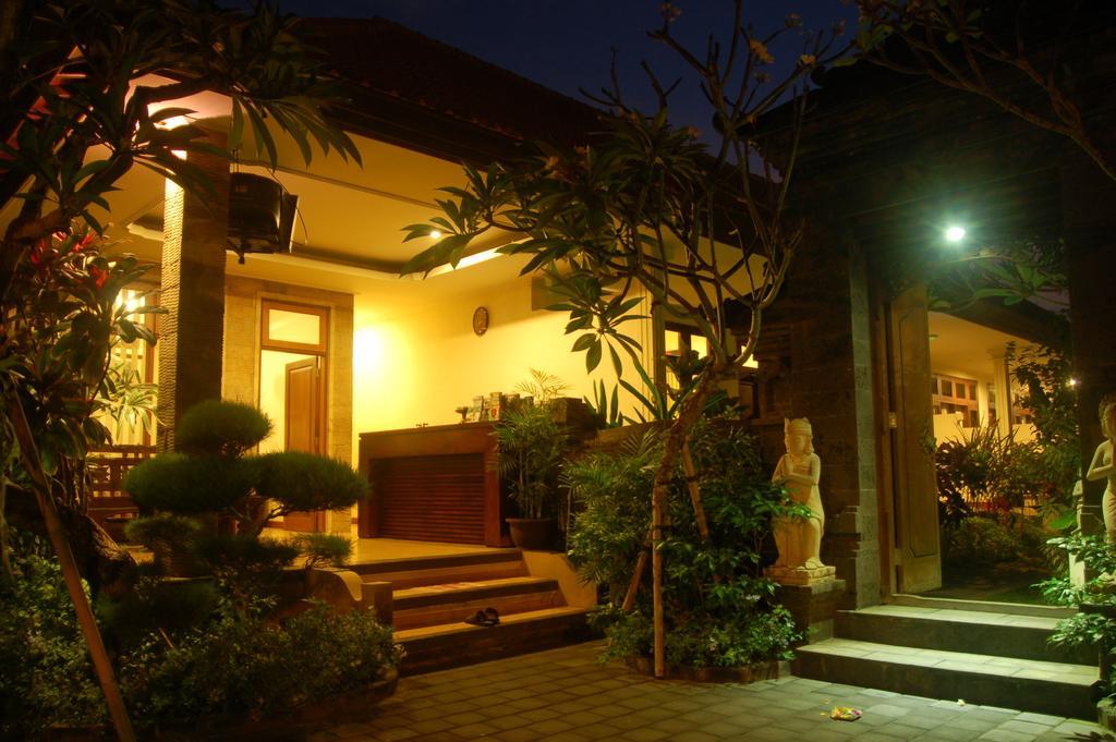 Gunakaya Homestay Sanur Exterior foto